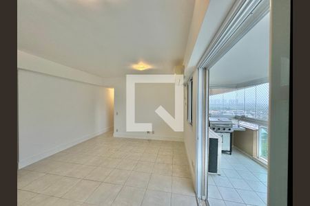 Sala de apartamento à venda com 3 quartos, 107m² em Barra da Tijuca, Rio de Janeiro