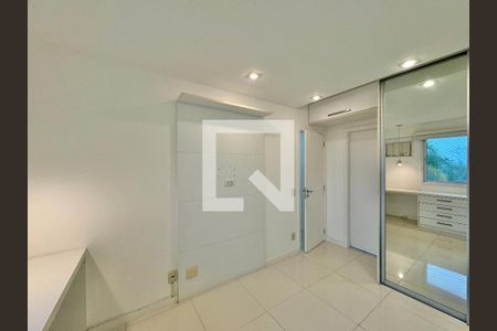 Suíte de apartamento à venda com 2 quartos, 71m² em Barra da Tijuca, Rio de Janeiro