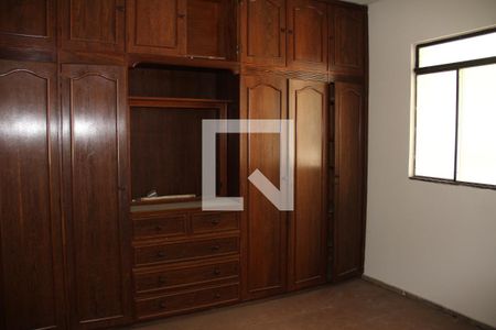 Quarto 2 de casa à venda com 6 quartos, 300m² em Eldorado, Contagem