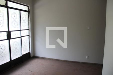 Sala de casa à venda com 6 quartos, 300m² em Eldorado, Contagem