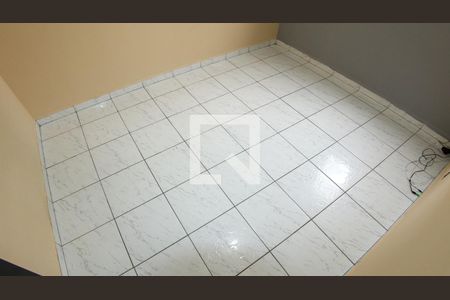 Quarto de apartamento para alugar com 2 quartos, 44m² em Jd S Teresinha, São Paulo