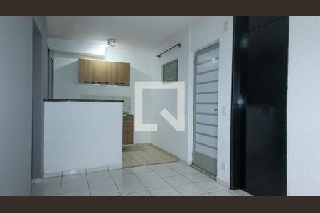 Sala de apartamento para alugar com 2 quartos, 44m² em Jd S Teresinha, São Paulo