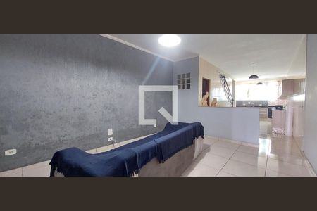 Sala de casa para alugar com 4 quartos, 185m² em Vila Tibiriçá, Santo André