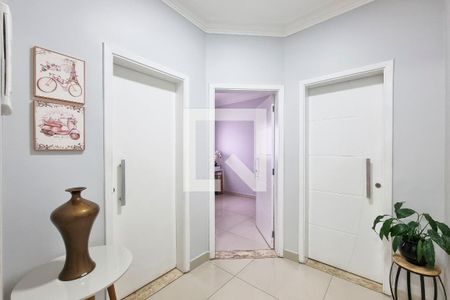 Corredor de casa para alugar com 4 quartos, 200m² em Vila Tatetuba, São José dos Campos