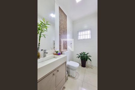 Banheiro de casa para alugar com 4 quartos, 200m² em Vila Tatetuba, São José dos Campos