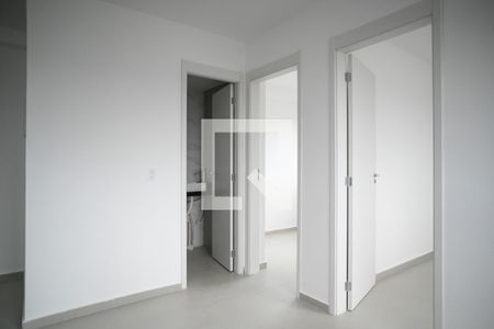 Sala de apartamento para alugar com 2 quartos, 35m² em Parque Bristol, São Paulo