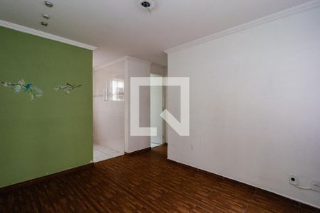 Sala de apartamento para alugar com 2 quartos, 45m² em Jardim Mirna, Taboão da Serra