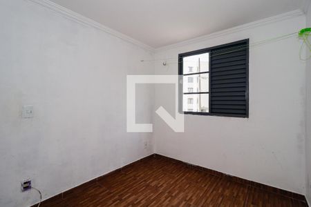 Quarto 1 de apartamento à venda com 2 quartos, 45m² em Jardim Mirna, Taboão da Serra