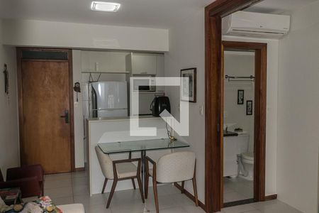 Sala de apartamento para alugar com 1 quarto, 55m² em Pituba, Salvador