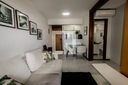 Sala de apartamento para alugar com 1 quarto, 55m² em Pituba, Salvador