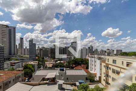 Vista da sala de apartamento à venda com 3 quartos, 130m² em Serra, Belo Horizonte