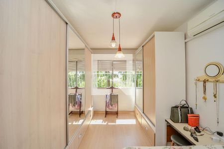 Quarto 2 de apartamento à venda com 2 quartos, 52m² em Jardim Itu, Porto Alegre