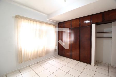 Quarto 1 de apartamento para alugar com 2 quartos, 72m² em Nossa Senhora Aparecida, Uberlândia