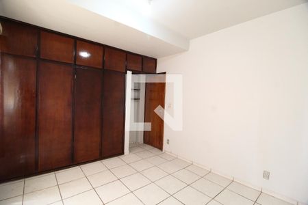 Quarto 1 de apartamento para alugar com 2 quartos, 72m² em Nossa Senhora Aparecida, Uberlândia