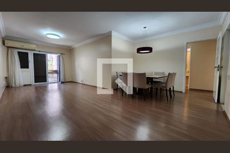 Sala de apartamento para alugar com 4 quartos, 144m² em Gonzaga, Santos