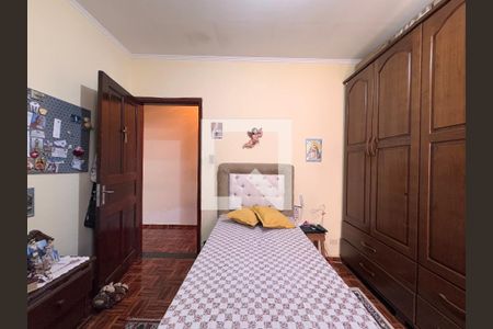 Quarto 1 de casa à venda com 4 quartos, 179m² em Vila Linda, Santo André