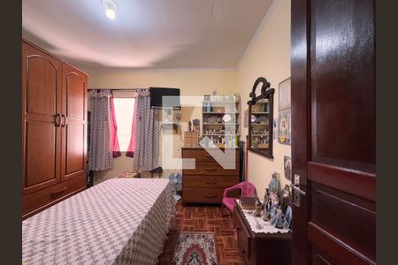 Quarto 1 de casa à venda com 4 quartos, 179m² em Vila Linda, Santo André