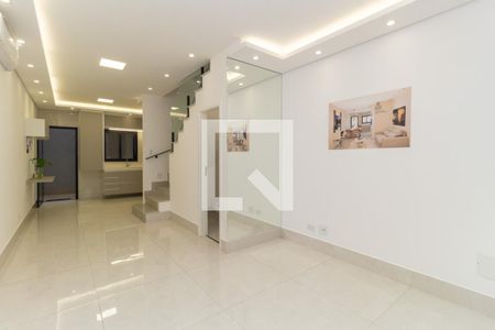 Sala de casa à venda com 4 quartos, 160m² em Vila Mariana, São Paulo