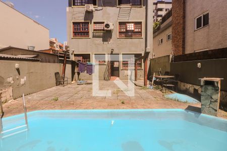 Casa à venda com 202m², 4 quartos e 3 vagas Casa à venda com 202m², 4 quartos e 3 vagasPátio