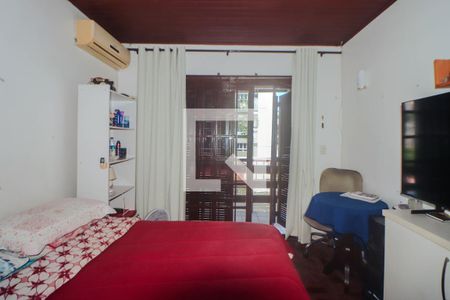 Casa à venda com 202m², 4 quartos e 3 vagas Casa à venda com 202m², 4 quartos e 3 vagasQuarto 3