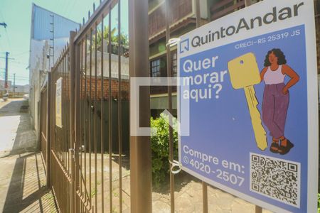 Casa à venda com 202m², 4 quartos e 3 vagas Casa à venda com 202m², 4 quartos e 3 vagasPlaquinha