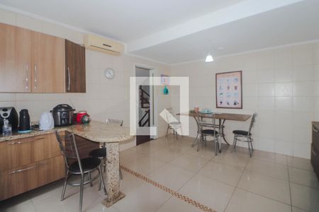 Casa à venda com 202m², 4 quartos e 3 vagas Casa à venda com 202m², 4 quartos e 3 vagasCozinha