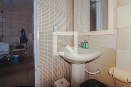 Casa à venda com 202m², 4 quartos e 3 vagas Casa à venda com 202m², 4 quartos e 3 vagasBanheiro Auxiliar