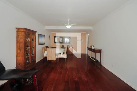 Sala de casa para alugar com 4 quartos, 202m² em Bom Jesus, Porto Alegre