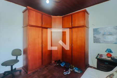 Casa à venda com 202m², 4 quartos e 3 vagas Casa à venda com 202m², 4 quartos e 3 vagasQuarto 1