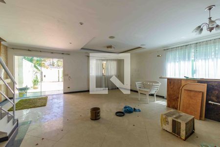 Sala de casa de condomínio à venda com 4 quartos, 300m² em Vargem Pequena, Rio de Janeiro