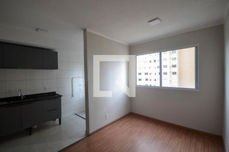 Sala de apartamento para alugar com 2 quartos, 42m² em Parque Rosário, Belford Roxo