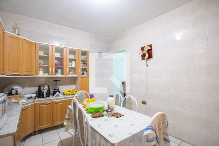 Casa à venda com 130m², 3 quartos e 3 vagas Casa à venda com 130m², 3 quartos e 3 vagasCozinha (Casa Principal)