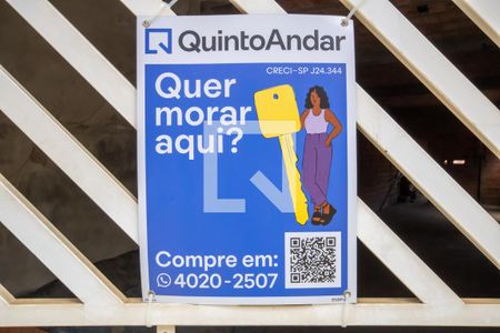 Casa à venda com 130m², 3 quartos e 3 vagas Casa à venda com 130m², 3 quartos e 3 vagasPlaca