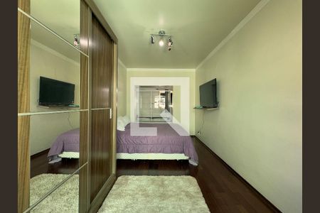 Casa para alugar com 500m², 4 quartos e 5 vagas Casa para alugar com 500m², 4 quartos e 5 vagasSuite 1
