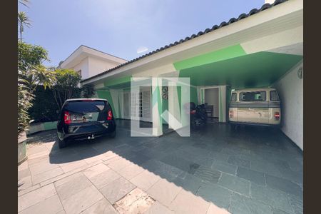 Casa para alugar com 500m², 4 quartos e 5 vagas Casa para alugar com 500m², 4 quartos e 5 vagasGaragem