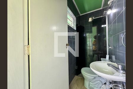 Casa para alugar com 500m², 4 quartos e 5 vagas Casa para alugar com 500m², 4 quartos e 5 vagasBanheiro 1