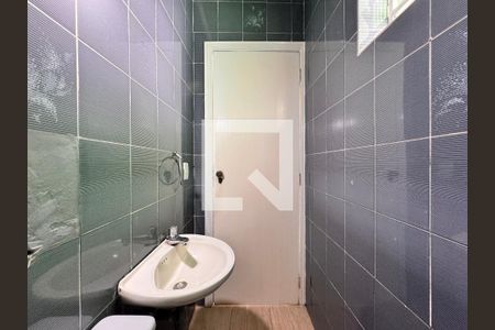 Casa para alugar com 500m², 4 quartos e 5 vagas Casa para alugar com 500m², 4 quartos e 5 vagasBanheiro 1