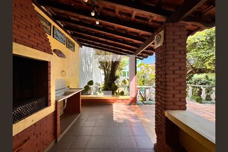 Casa para alugar com 500m², 4 quartos e 5 vagas Casa para alugar com 500m², 4 quartos e 5 vagasChurrasqueira