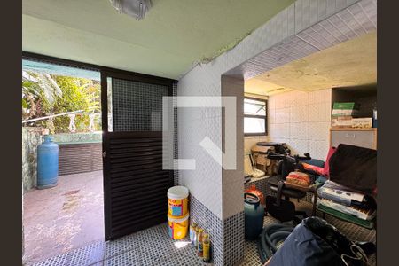 Casa para alugar com 500m², 4 quartos e 5 vagas Casa para alugar com 500m², 4 quartos e 5 vagasVestiário da sauna
