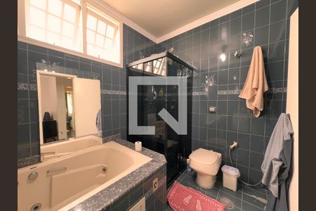 Casa para alugar com 500m², 4 quartos e 5 vagas Casa para alugar com 500m², 4 quartos e 5 vagasBanheiro da suíte 2
