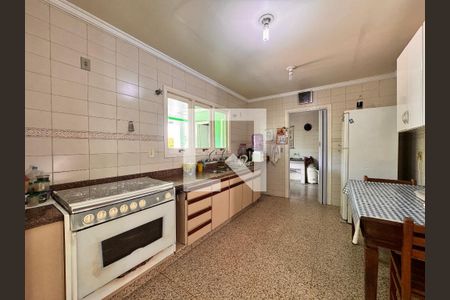 Casa para alugar com 500m², 4 quartos e 5 vagas Casa para alugar com 500m², 4 quartos e 5 vagasCozinha