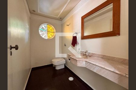 Casa para alugar com 500m², 4 quartos e 5 vagas Casa para alugar com 500m², 4 quartos e 5 vagasLavabo