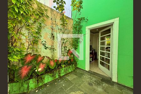 Casa para alugar com 500m², 4 quartos e 5 vagas Casa para alugar com 500m², 4 quartos e 5 vagasJardim de inverno
