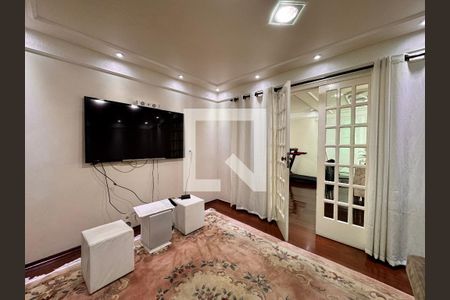 Sala de TV de casa à venda com 4 quartos, 300m² em Campestre, Santo André