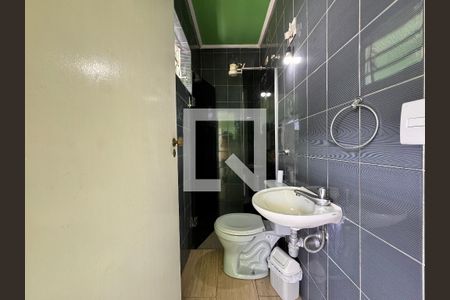 Casa para alugar com 500m², 4 quartos e 5 vagas Casa para alugar com 500m², 4 quartos e 5 vagasBanheiro 1