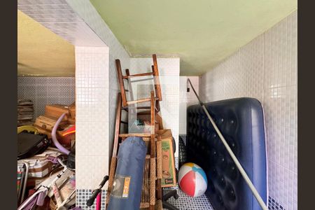 Casa para alugar com 500m², 4 quartos e 5 vagas Casa para alugar com 500m², 4 quartos e 5 vagasVestiário da sauna