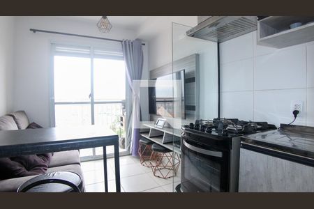 Sala/Cozinha de apartamento para alugar com 1 quarto, 28m² em Vila Alpina, São Paulo