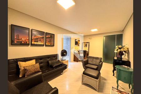 Sala de apartamento à venda com 2 quartos, 130m² em Vila Bastos, Santo André