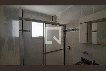 Banheiro de apartamento para alugar com 2 quartos, 80m² em Boqueirão, Praia Grande