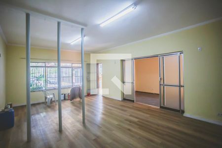 Sala de Estar de casa para alugar com 3 quartos, 200m² em Vila da Saúde, São Paulo